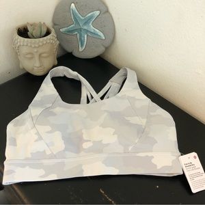 Lululemon Free to Be Elevated Bra